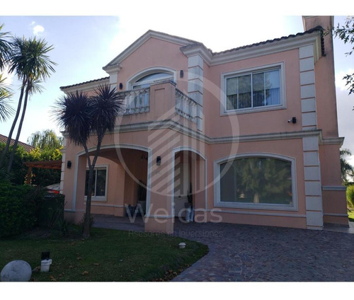 Imagen 1 de 17 de Hermosa Casa Estilo Francés En Boca Raton Country Club