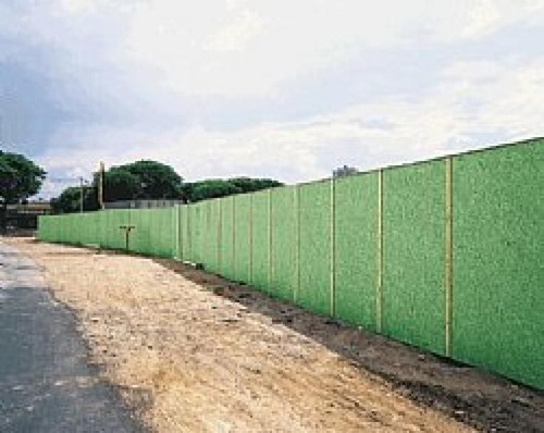 Imagen 2 de 9 de Osb Tapume Verde Fenolico 10 Mm 1,22x2,20 Mts Cerramientos