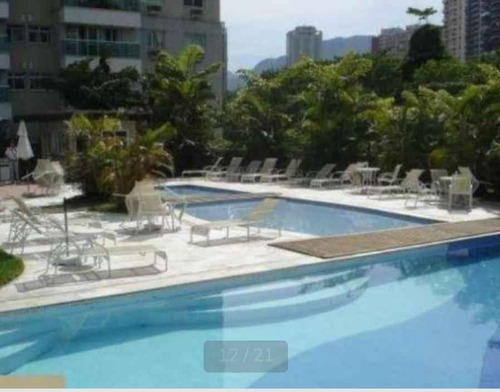 Apartamento À Venda Na Avenida Evandro Lins E Silva, Barra Da Tijuca, Rio De Janeiro - Rj - Liv-4879