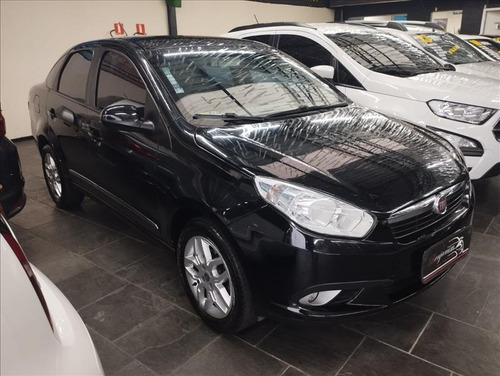 Fiat Grand Siena 1.6 Essence 16v Flex 4p Dualogic