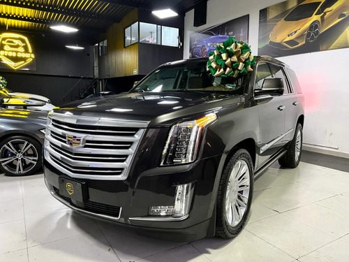 Cadillac Escalade 6.2 Plinum 4x4 At