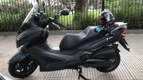 Kymco 250i Xtown Gris