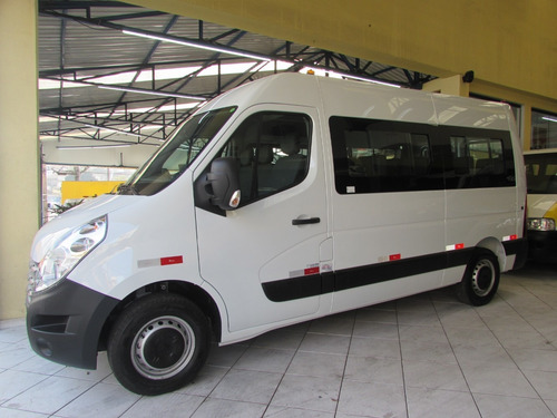 Renault Master 16 Lugares L2h2