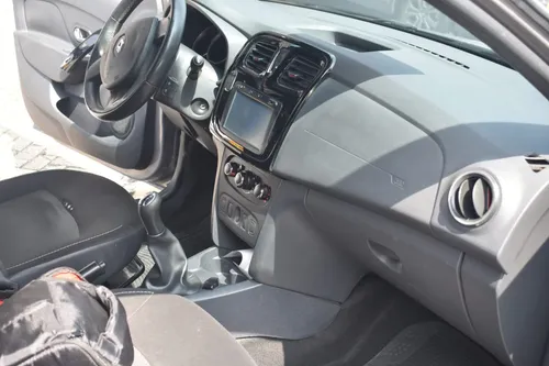 Renault Logan 1.6 Expression