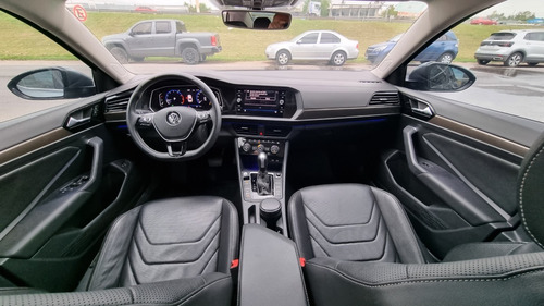 Imagen 18 de 25 de Vw Vento Highline 1.4 Automatico 2021 Ugarcia Us