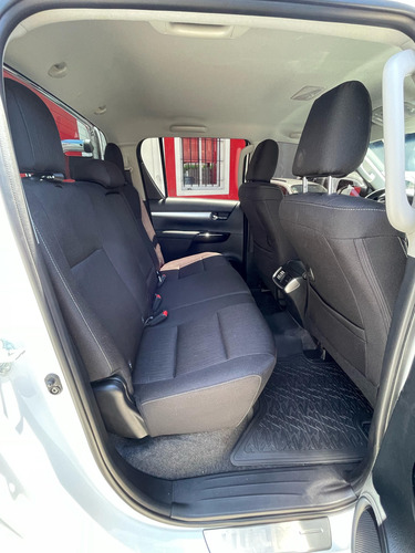 Toyota Hilux Pick-up 2.8 Cd Srv 177cv 4x2 At