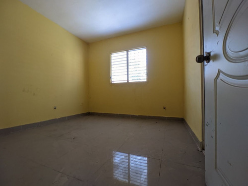 Alquilo Casa En Villa Mella