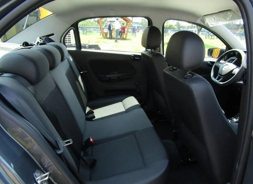 Volkswagen Voyage Trendline At 1600