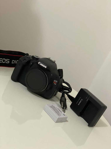 Câmera Rebel T3i Canon