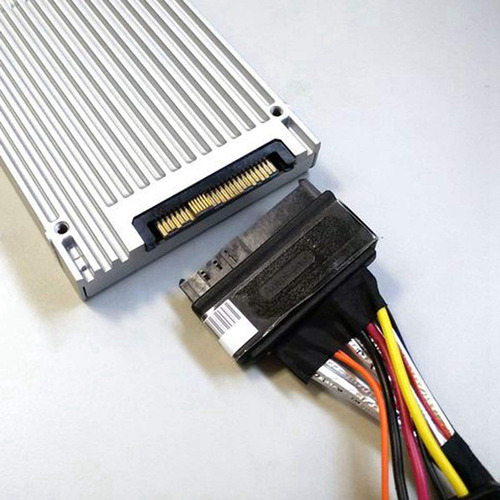 // Cable Integrado Sas Hd A U2./sff-8643 A Sff-8639-fs De