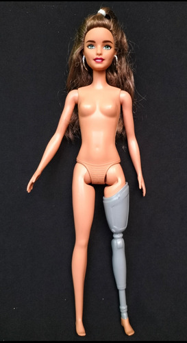 Barbie Fashionistas #121, Con Prótesis, Molde Neysa,año 2019 (Usado)