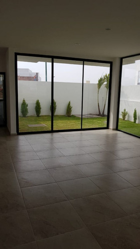 Residencia En Real Del Bosque, 6 Recamaras, 6 Baños, Roofgarden, Jardín, Ctoserv