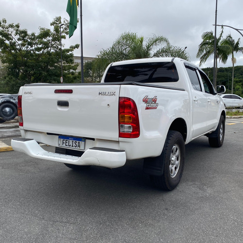 Toyota Hilux 2.5 Cab. Dupla 4x4 4p