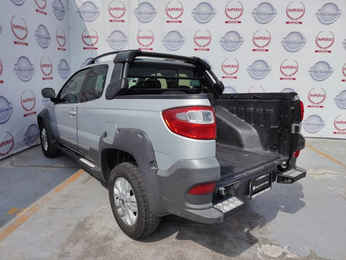 Imagen 5 de 13 de Dodge Ram 700 Club Cab Adventure 2017