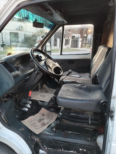 Imagen 6 de 8 de Renault Trafic 1.4 Corta Nafta