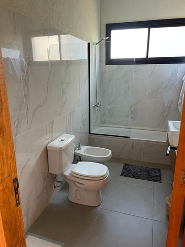 Imagen 13 de 20 de Casa Venta Costa Esmeralda Deportiva