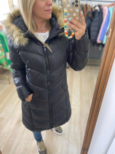 Campera Larga Inflable Con Piel En La Capucha The Big Shop