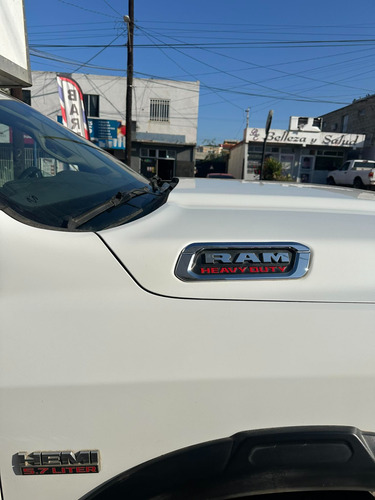 Ram 4000, Caja Seca De 15 Pies De Largo