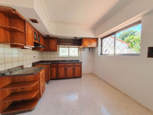 Imagen 7 de 14 de Chalet En Venta En Castelar Sur