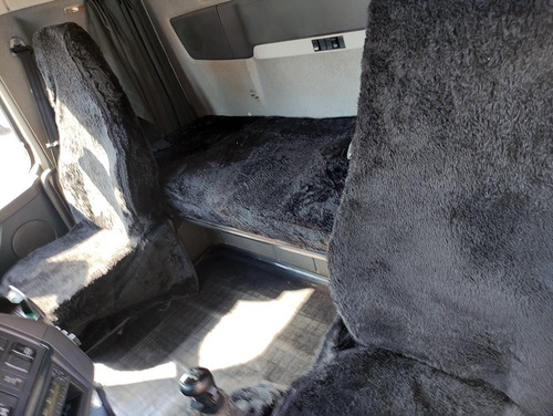 Imagem 8 de 11 de Volvo Fh 540 6x4 2014 Teto Baixo Manual, Sb Veiculos