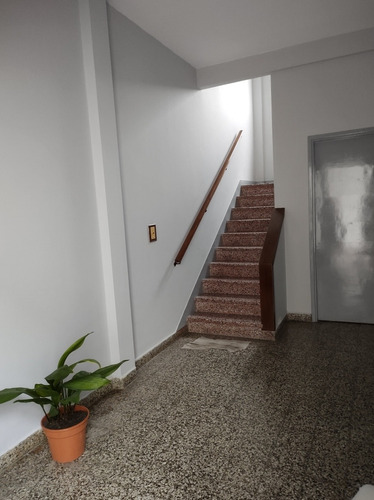 Imagen 10 de 14 de Departamento Centrico Dos Ambientes Al Frente