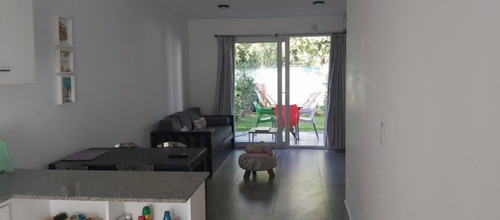 Imagen 4 de 11 de Duplex En Venta En Barrio Privado, Pilar