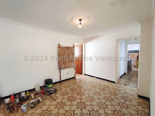 Te Lo Tengo Apartamento En Venta En Montalban Il 25-5071 Ye