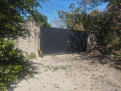 Terreno De 3200 M2 Con Construccion De 600 M2 Seye, Yucatan