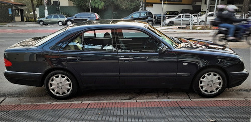 Imagem 5 de 12 de Mercedes-benz E 320 3.2 Elegance V6 Gasolina 4p Único Dono