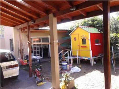 Imagen 5 de 25 de Excelente Chalet De Categoria En Haedo Muy Bien Ubicado