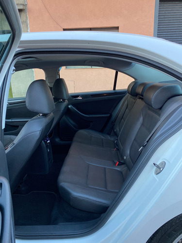 Volkswagen Vento 2.5 Luxury 170cv