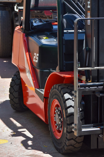 Montacargas Hangcha 5000 Lb Gas Lp Motor Nissan Torre Triple