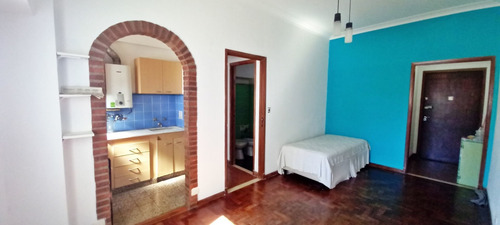 Imagen 1 de 16 de Venta Departamento 2 Ambientes En Floresta