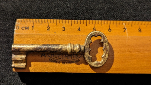 Llave Antigua De Bronce Siglo 19