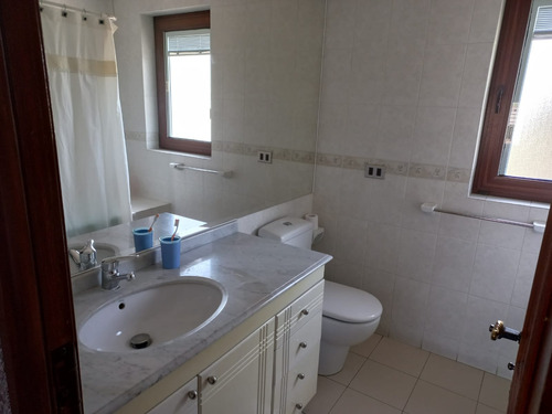 Hermosa, Comoda, Segura Y Bien Ubicada Casa En Las Condes