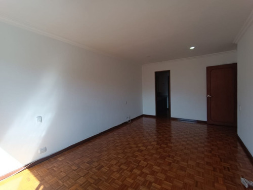Imagen 8 de 30 de Se Vende Apartamento Sector Centro La Candelaria