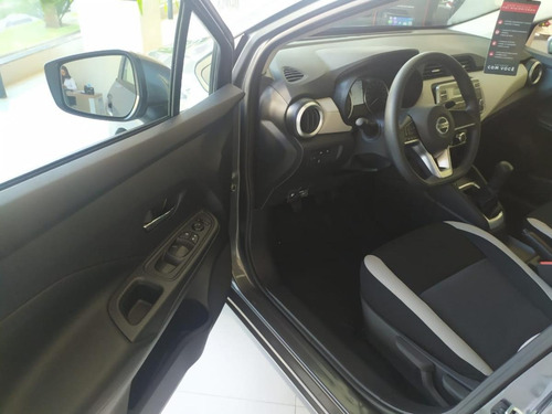 Imagem 6 de 11 de Nissan Versa Sense 1.6 (flex)