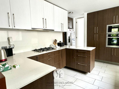 Impecable Casa Mediterránea En Condominio Monte Tabor