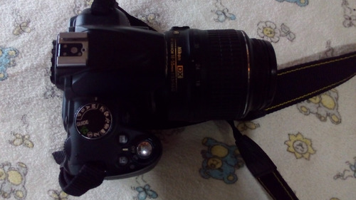 Camera Nikon D3000