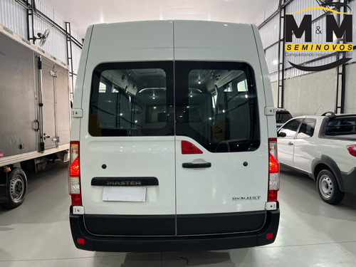 Renault Master 2.3 DCI DIESEL MINIBUS EXECUTIVE 16L L3H2 3P MANUAL