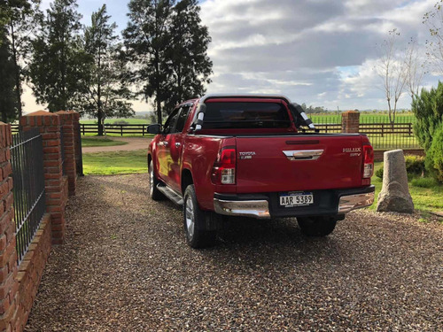 Toyota Hilux 2017 2.7 Cd Srv Vvti 4x2 Cuero - B4