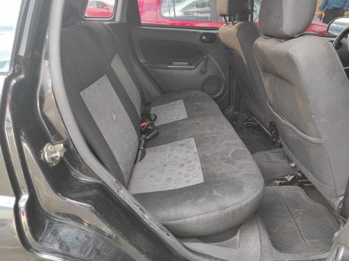 Imagem 8 de 15 de Ford Fiesta 2011 1.0 Flex 5p