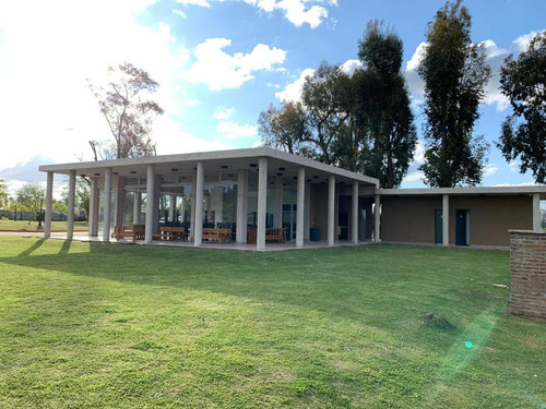 Imagen 4 de 5 de Maq. Hermoso Lote En Venta. Santa Lucia,. Pilar