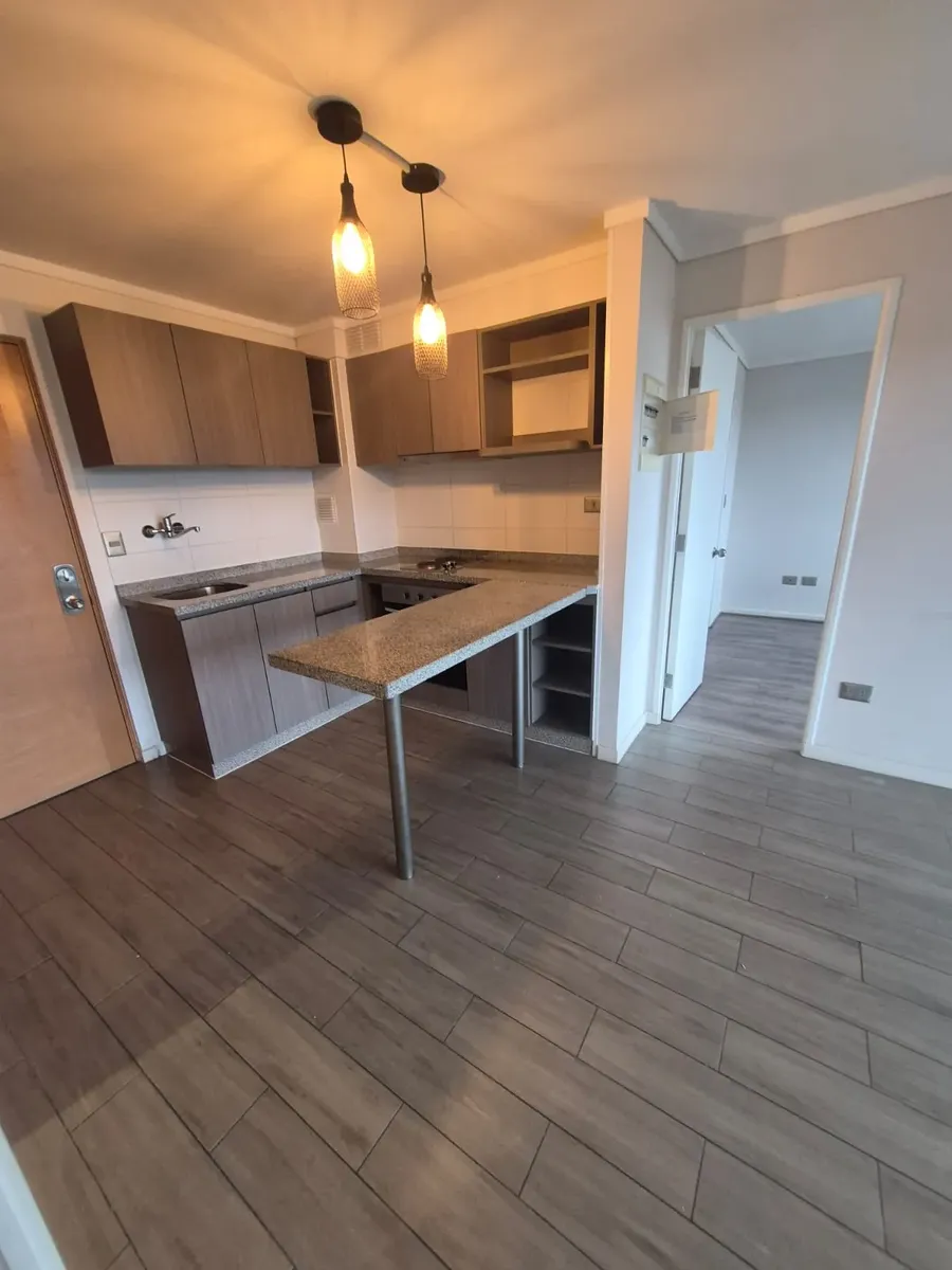 Imagen 5 de 14 de Se Vende Amplio Departamento 2b/2d/1e En Sector Residencial