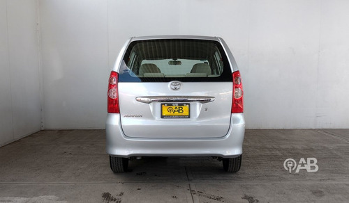 Imagen 5 de 10 de Toyota Avanza 2011 1.5 Premium At