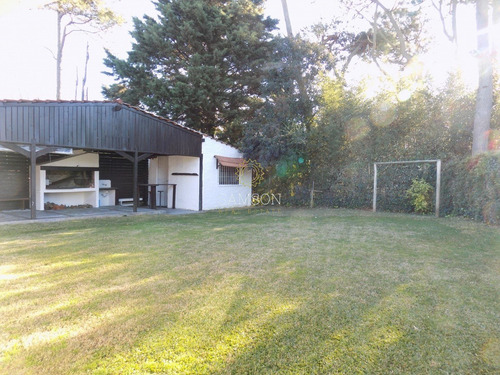 Muy Linda Casa En Alquiler, Punta Del Este- Ref: 59011
