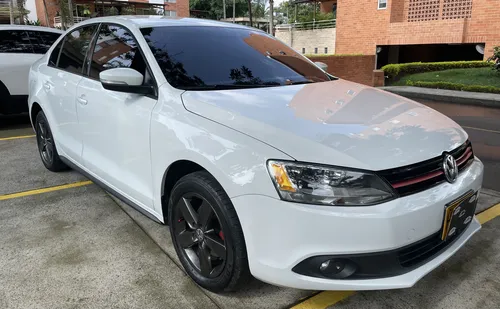 Volkswagen Jetta 2.0 Trendline 5 p