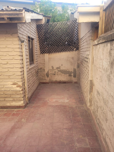 Cómoda Casa Recien Remodelada, Sector Residencial