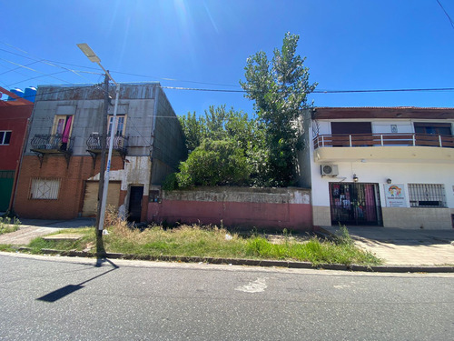 Terreno / Lote En Venta De 329m2 Ubicado En Avellaneda