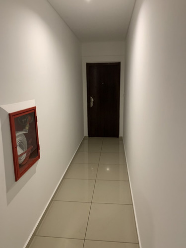 Dpto 2 Amb. 1º Piso Contrafrente Con Cochera Cub. Y Patio De 50m2 Excelente Zona Y Propiedad
